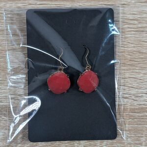 Red Faceted Drop Earrings Gold Tone Dangle Round Statement